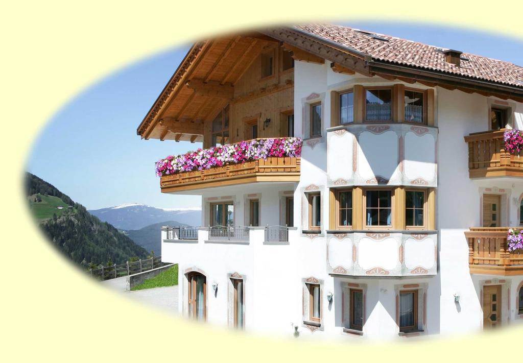 Appartamenti Hetty Santa Cristina Val Gardena Ruang foto